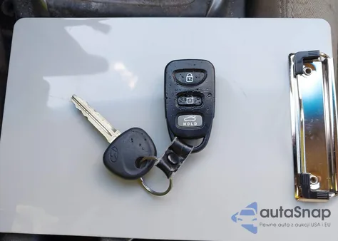 2016 Hyundai Elantra Se из США, поврежденный, VIN 5NPDH4AE6GH773239